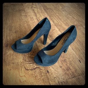 Black peep toe heels